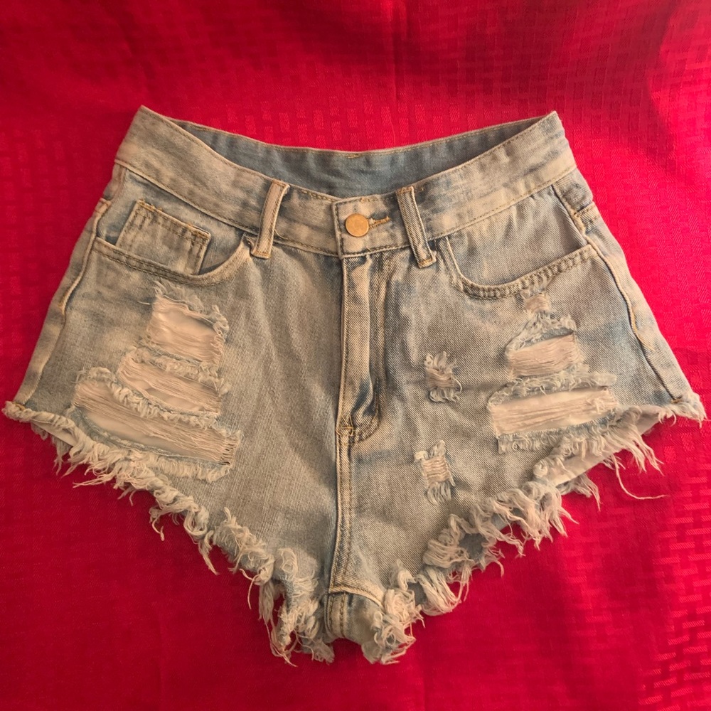Women’s XS Shein high waist light blue jean shorts!